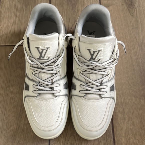 Louis Vuitton Sneakers 👟 - Picture 1 of 13